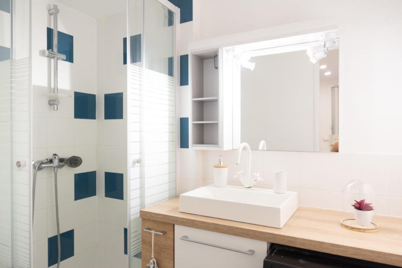 Spacious Studio In The Center Of Montmartre Paris Exterior photo